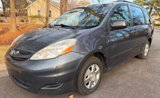 2010 Toyota Sienna LE