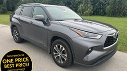 2022 Toyota Highlander Hybrid XLE