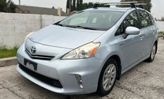 2012 Toyota Prius v Five