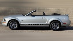 2005 Ford Mustang V6 Deluxe