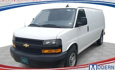 2023 Chevrolet Express 2500