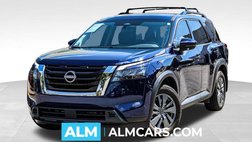 2024 Nissan Pathfinder SV