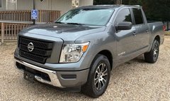 2023 Nissan Titan SV