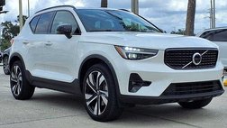 2024 Volvo XC40 B5 Plus Dark Theme