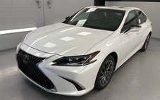 2025 Lexus ES 300h Luxury