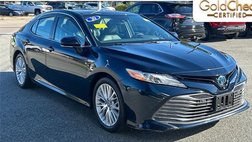 2020 Toyota Camry Hybrid XLE