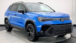 2025 Volkswagen Taos SE Black 4Motion