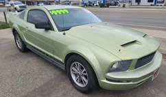 2005 Ford Mustang Deluxe