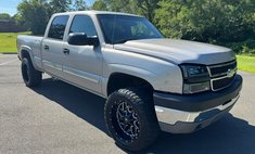 2005 Chevrolet Silverado 2500HD LS