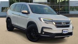 2020 Honda Pilot Touring w/Rear Captain's Chairs