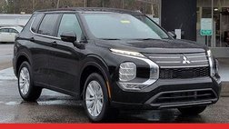 2026 Mitsubishi Outlander ES