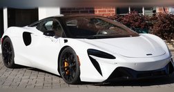 2023 McLaren Artura Base