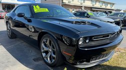 2016 Dodge Challenger SXT Plus