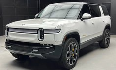 2023 Rivian R1S Adventure