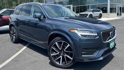 2022 Volvo XC90 T6 Momentum 6-Passenger
