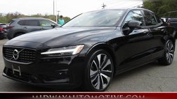 2022 Volvo S60 B5 Momentum