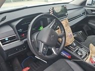 2024 Mitsubishi Outlander PHEV SE