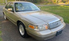 2000 Ford Crown Victoria LX