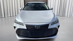 2020 Toyota Avalon Hybrid XLE