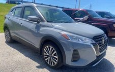 2022 Nissan Kicks SV