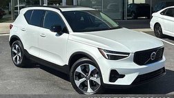 2026 Volvo XC40 B5 Plus
