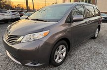 2011 Toyota Sienna 7-Passenger V6 FWD