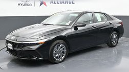 2025 Hyundai Elantra Hybrid 