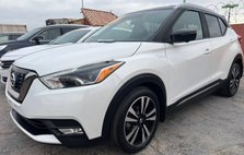 2019 Nissan Kicks SR