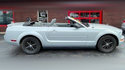 2007 Ford Mustang Deluxe