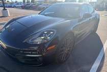 2023 Porsche Panamera Platinum Edition