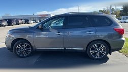 2017 Nissan Pathfinder Platinum