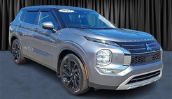 2023 Mitsubishi Outlander PHEV SE