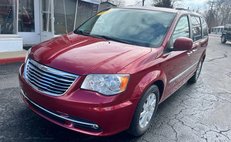 2015 Chrysler Town and Country Touring