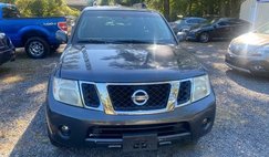 2010 Nissan Pathfinder LE