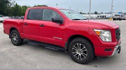 2023 Nissan Titan SV