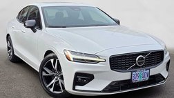 2024 Volvo S60 B5 Plus Dark Theme