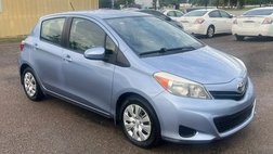 2013 Toyota Yaris LE