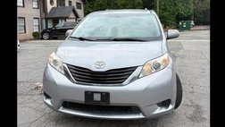2014 Toyota Sienna LE 8-Passenger