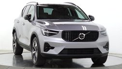 2026 Volvo XC40 B5 Plus