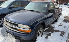 1999 Chevrolet S-10 LS