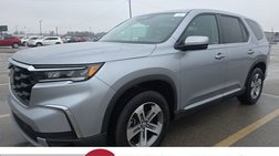 2023 Honda Pilot EX-L w/Rear Captain's Chairs