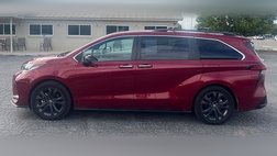 2022 Toyota Sienna XSE 7-Passenger
