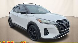 2022 Nissan Kicks SR