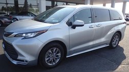 2021 Toyota Sienna Hybrid XLE