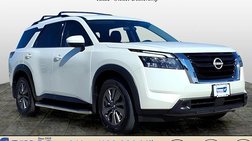 2024 Nissan Pathfinder SV