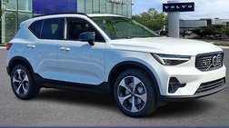 2025 Volvo XC40 B5 Plus Dark Theme