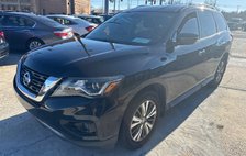 2017 Nissan Pathfinder SV