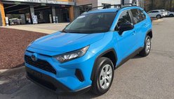 2020 Toyota RAV4 LE