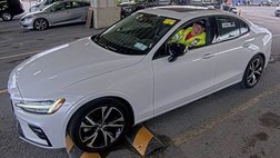2024 Volvo S60 B5 Core Dark Theme