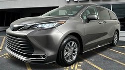 2022 Toyota Sienna XLE